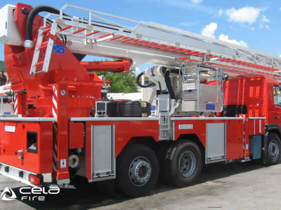 Cela Aerial ladder platforms ALP330X at work