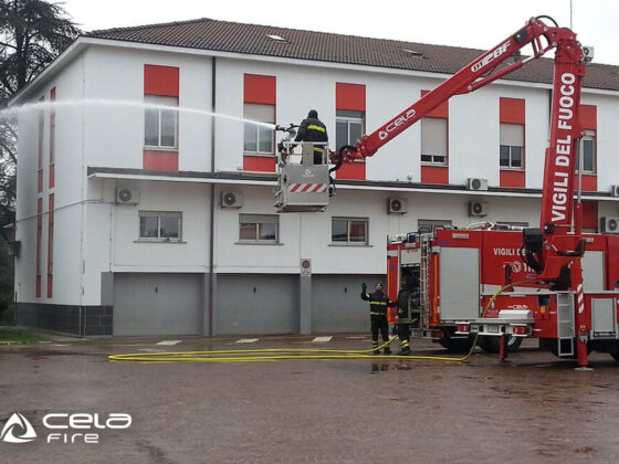 Cela DT28F - Double telescopic fire-fighting 28m height at work