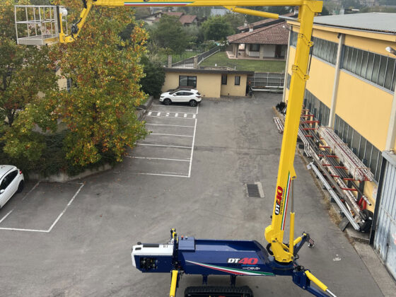 Tracked access platforms Cela DT40 Spyder Hybrid+ at work